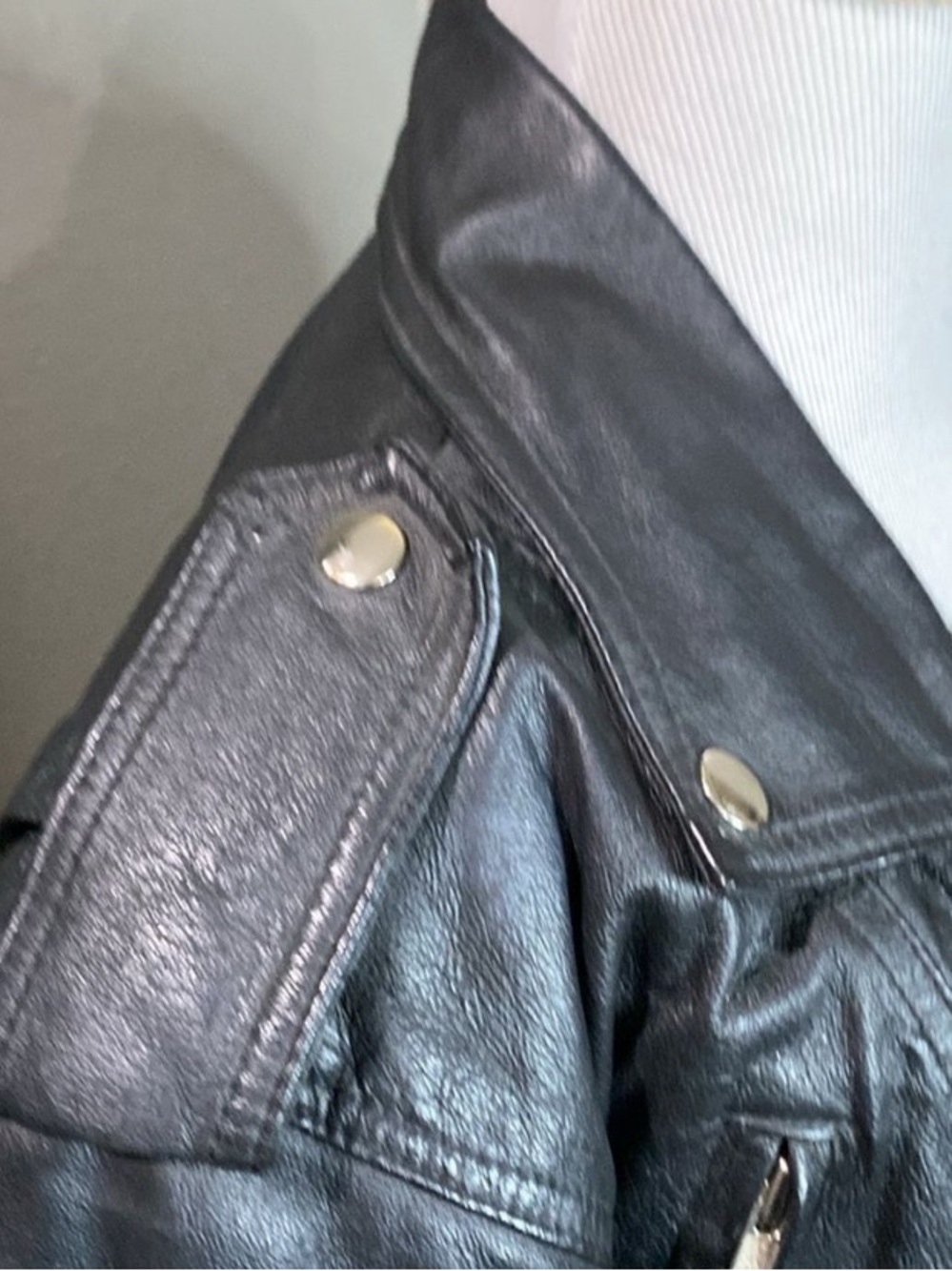 Wilson’s Black Leather Cropped Moto Jacket - Picture 9 of 10